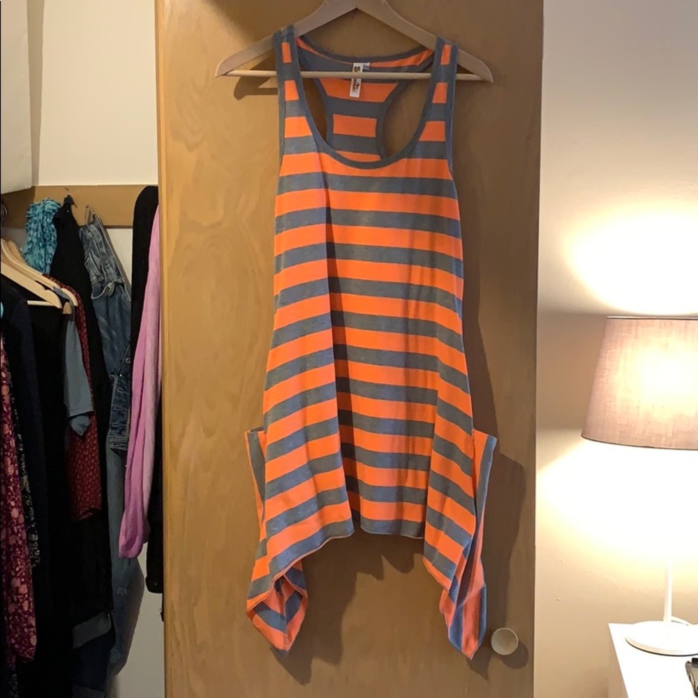 Tank top tunic with side pockets